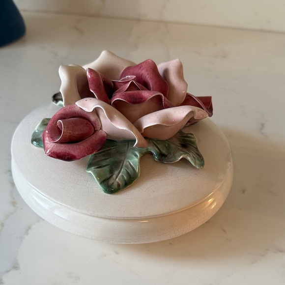 Vintage Capodimonte Style Tricket Dish with Lid 50’s - Picture 2 of 7